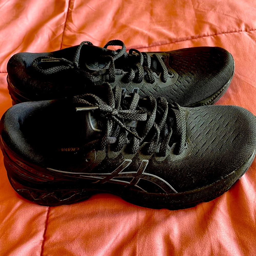ASICS Gel Kayano 27